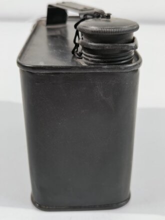 Petroleum Behälter Wehrmacht für MG34/42. Originallack