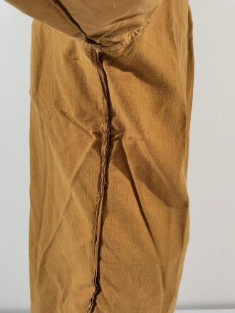 Hitlerjugend, Dienstbluse eines Angehörigen der Flieger HJ Nürnberg.  Die Effekten von Hand originalvernäht.