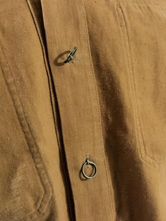 Hitlerjugend, Dienstbluse eines Angehörigen der Flieger HJ Nürnberg.  Die Effekten von Hand originalvernäht.