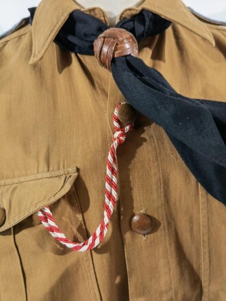 Hitlerjugend, Dienstbluse eines Angehörigen der Flieger HJ Nürnberg.  Die Effekten von Hand originalvernäht.