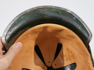 Preussen, Helm für Jäger zu Pferd, Hersteller "Schulz & Holdefleiss Berlin N. 1916". Das Innenfutter neuzeitlich ergänzt. Baustelle mit guter Basis, Größe 56