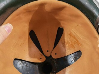 Preussen, Helm für Jäger zu Pferd, Hersteller "Schulz & Holdefleiss Berlin N. 1916". Das Innenfutter neuzeitlich ergänzt. Baustelle mit guter Basis, Größe 56