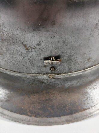 Preussen, Helm für Jäger zu Pferd, Hersteller "Schulz & Holdefleiss Berlin N. 1916". Das Innenfutter neuzeitlich ergänzt. Baustelle mit guter Basis, Größe 56