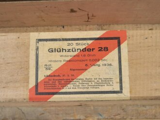 Transportkasten für "20 Stück Glühzünder 28" der Wehrmacht, der Packzettel datiert 1936