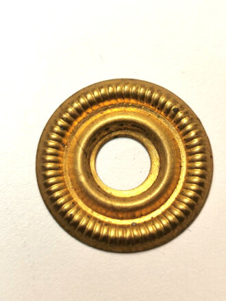 Rosette für eine Schuppenkette für eine Pickelhaube, Buntmetall, Durchmesser 28mm