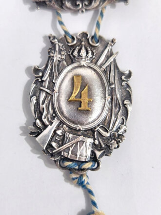 Bayern, Mitgliedsabzeichen " Vereinigung ehemaliger Angehöriger K.B. 4. Infanterie Regiment" Gesamthöhe Metallteile 9cm