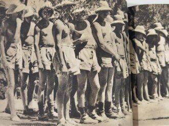 "Kreta- Sieg der Kühnsten" vom Heldenkampf der Fallschirmjäger. Bildband von 1942. Buchrücken gelöst, Einband stärker berieben