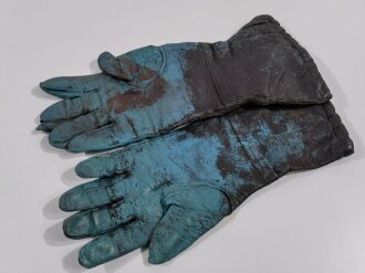 Fallschirmjäger, Paar Handschuhe lang ungefüttert. Mit Farbe verunreinigt