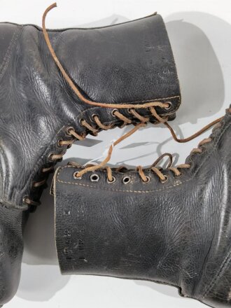 Fallschirmjäger, Paar Stiefel 2. Modell.  Getragene Kammerstücke in gutem Zustand, Sohlenlänge 30cm