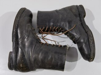 Fallschirmjäger, Paar Stiefel 2. Modell.  Getragene Kammerstücke in gutem Zustand, Sohlenlänge 30cm