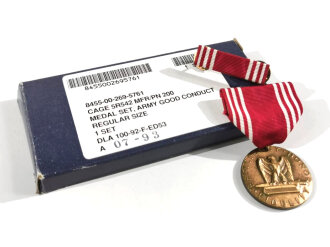 U.S. Army good conduct medal set, dated 1992