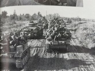 Die 19. Panzer-Division 1939 - 1945, 176 Seiten, 17,7 x 24,7 cm, gebraucht