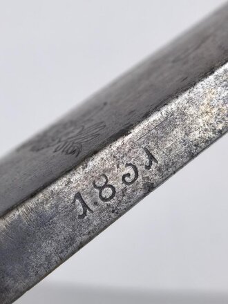 Preussen, Grenadiersäbel Modell 1816 ,  ohne Scheide,Truppenstempel,  Klinge mit FRW markiert, Klingenrücken gestempelt 1831, Griffstück noch nicht aus einem Stück gegossen  wie beim späteren Modell 1816