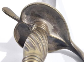 Preussen, Grenadiersäbel Modell 1816 ,  ohne Scheide,Truppenstempel,  Klinge mit FRW markiert, Klingenrücken gestempelt 1831, Griffstück noch nicht aus einem Stück gegossen  wie beim späteren Modell 1816