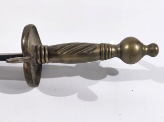 Preussen, Grenadiersäbel Modell 1816 ,  ohne Scheide,Truppenstempel,  Klinge mit FRW markiert, Klingenrücken gestempelt 1831, Griffstück noch nicht aus einem Stück gegossen  wie beim späteren Modell 1816