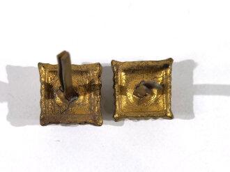 III. Reich,  Paar Rangsterne für Schulterklappen, Glas vergoldet, Kantenlänge 11 mm