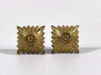 III. Reich, Paar Rangsterne für Schulterklappen, Aluminium vergoldet, Kantenlänge 11 mm