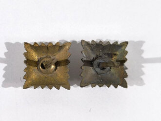 III. Reich, Paar Rangsterne für Schulterklappen, Zink vergoldet, Kantenlänge 11 mm