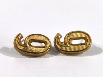 Paar Auflagen für Schulterklappen der Wehrmacht "6 oder 9" in Gold, Höhe 18 mm