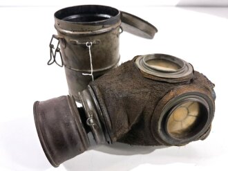 1.Weltkrieg, Gasmaske in Bereitschaftsbüchse. Weiches Leder, der Trageriemen gerissen. Büchse und Filter Originallack