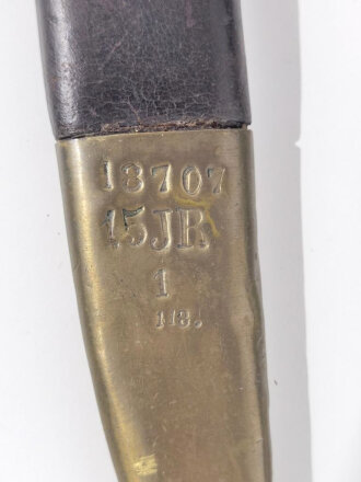 Bayern, Seitengewehr Werder Modell 1869 ,erleichtert mit breiter originaler  Scheide des nicht erleichterten Modells . Nicht nummerngleich,Truppenstempel auf Ortblech , Scheidenleder und Parierstange ,Klinge mit Herstellermarke A C Solingen,