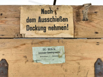 1.Weltkrieg Transportkasten für "30 Stück Zeitzünder Gewehrgranaten". Ungereinigtes Stück, datiert 1916. Maße 80 x 34 x 26cm