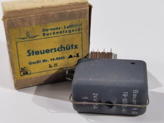 Luftwaffe Steuerschütz , Gerät Nr. 19-9005, in der originalen Umverpackung, Funktion nicht geprüft