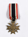 Kriegsverdienstkreuz 2. Klasse 1939 mit Schwertern, Hersteller "85" im Bandring für " Julius Pietsch, Gablonz ", mit langem Bandabschnitt, Buntmetall