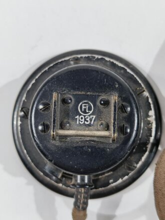 Kopffernhörer 33 der Wehrmacht datiert 1937, Kopfbügel fehlt, Funktion nicht geprüft