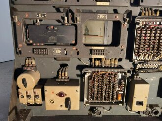 Luftwaffe Prüftafel PT10 Ln 8162 für FuG X (FuG 10). Originallack, nicht auf Vollständigkeit , Funktion oder Zustand geprüft