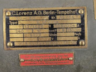 Umformer  U.100/24, Hersteller Lorenz, für Stromversorgung  100 Watt Sender der Wehrmacht. Originallack, Funktion nicht geprüft