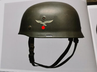 "Deutsche Fallschirmjäger" Uniformierung und Ausrüstung 1936 - 1945, Band 2: Helme, Ausrüstung und Bewaffnung, 367 Seiten, über DIN A4, gebraucht