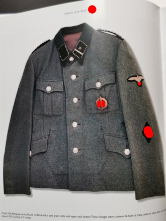 "Uniforms of the Waffen-SS" Black Service Uniform/LAH Guard Uniform/SS Earth-Grey Service Uniform/Model 1963..., 345 Seiten, über DIN A4, gebraucht, englisch