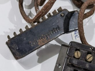 Anschlussleiste mit Zuleitungskabel für den Feldklappenschrank der Wehrmacht