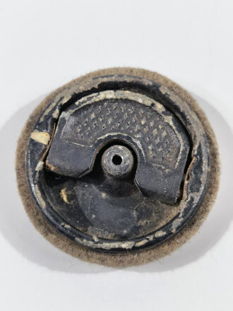 Einstellknopf Leichtmetall für Funkgerät der Luftwaffe. Originallack, Durchmesser ohne Filz 45mm