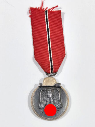 Medaille Winterschlacht im Osten, am Band