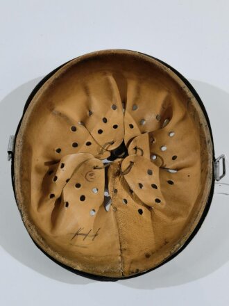 Innenfutter Modell 1940 für Stahlhelm Wehrmacht. Kopfgrösse 57 für Grockengrösse 64, datiert 1943