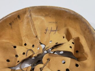 Innenfutter Modell 1940 für Stahlhelm Wehrmacht. Kopfgrösse 57 für Grockengrösse 64, datiert 1943