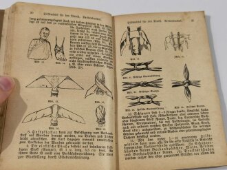 Leitfaden für den Unterricht in den Sanitätskolonnen, 2. verbesserte Auflage, Heidelberg 1923, 192 Seiten, 10,5 x 15,5 cm, stark gebraucht