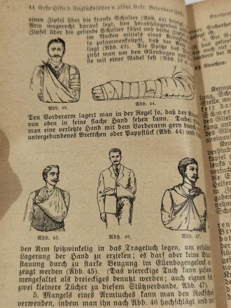 Leitfaden für den Unterricht in den Sanitätskolonnen, 2. verbesserte Auflage, Heidelberg 1923, 192 Seiten, 10,5 x 15,5 cm, stark gebraucht