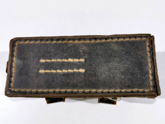 Koppeltasche aus Tasche für Brustmikrofon der Wehrmacht, Nachkriegsanfertigung " Schwerter zu Pflugscharen"