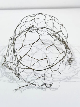 Stahlhelm Tarnnetz Wehrmacht, höchstwahrscheinlich...