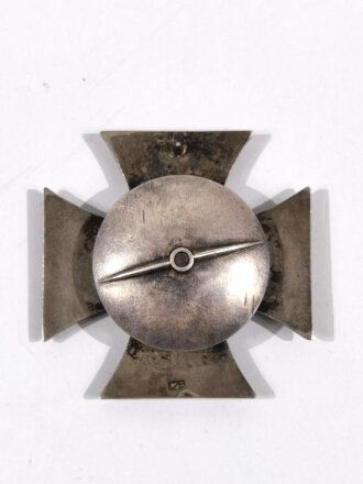 Eisernes Kreuz 1. Klasse 1939 an Schraubscheibe, Rückseitig mit Hersteller " L/50 " für " Gebrüder Godet & Co., Berlin " Hakenkreuz berieben, magnetisch, sonst guter Zustand