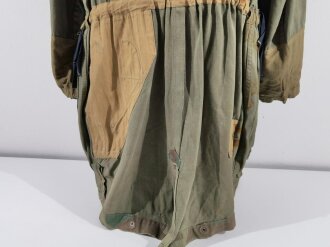 Fallschirmjäger "Knochensack" Splittertarn, Reissverschlüsse und Druckknöpfe gängig, Adler fehlt. getragenes , ungereinigtes Stück