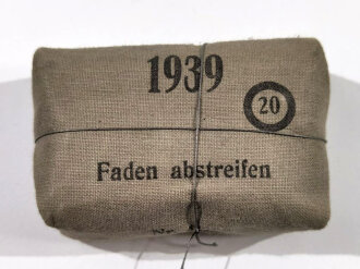 Verbandpäckchen Wehrmacht, kleine Ausführung für die Feldbluse datiert 1939