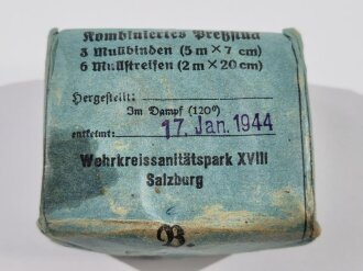 Kombiniertes Preßstück für den Verbandkasten der Wehrmacht, datiert 1944