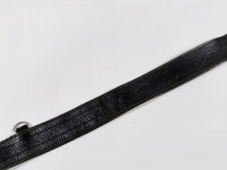 Zweidornkoppel für Offiziere , schwarzes Leder, Gesamtlänge 124cm