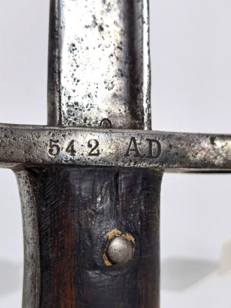 Belgien, Seitengewehr Epee Modell 1882 , Garde Civic, für Comblaingewehr, eisernes Gefäß ähnlich französischem Grasseitengewehr, dieses allerdings mit Messinggriff Modell 1874 ,Scheide schwarz nachlackiert,