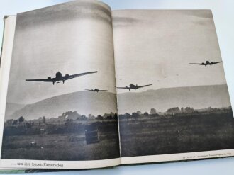"Kreta- Sieg der Kühnsten" vom Heldenkampf der Fallschirmjäger. Bildband von 1942, gebraucht, Teil des Schutzumschlages auf die erste Seite geklebt