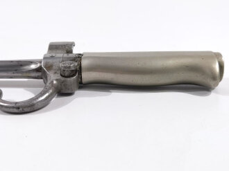 Frankreich, Epee Seitengewehr  Modell 1886 Lebel,  nummerngleich, Weißmetallgriff vernietet, alte Drückerform